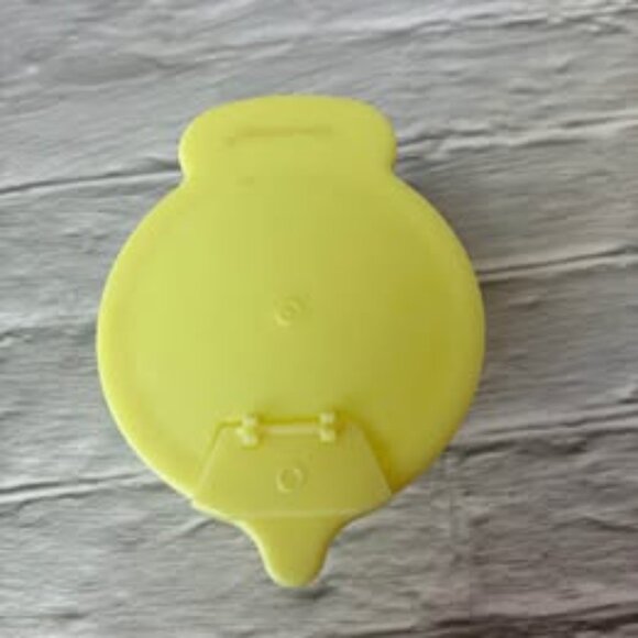 Vintage Tupperware Sugar Bowl and Creamer with Flip Top Lids - Picture 3 of 10